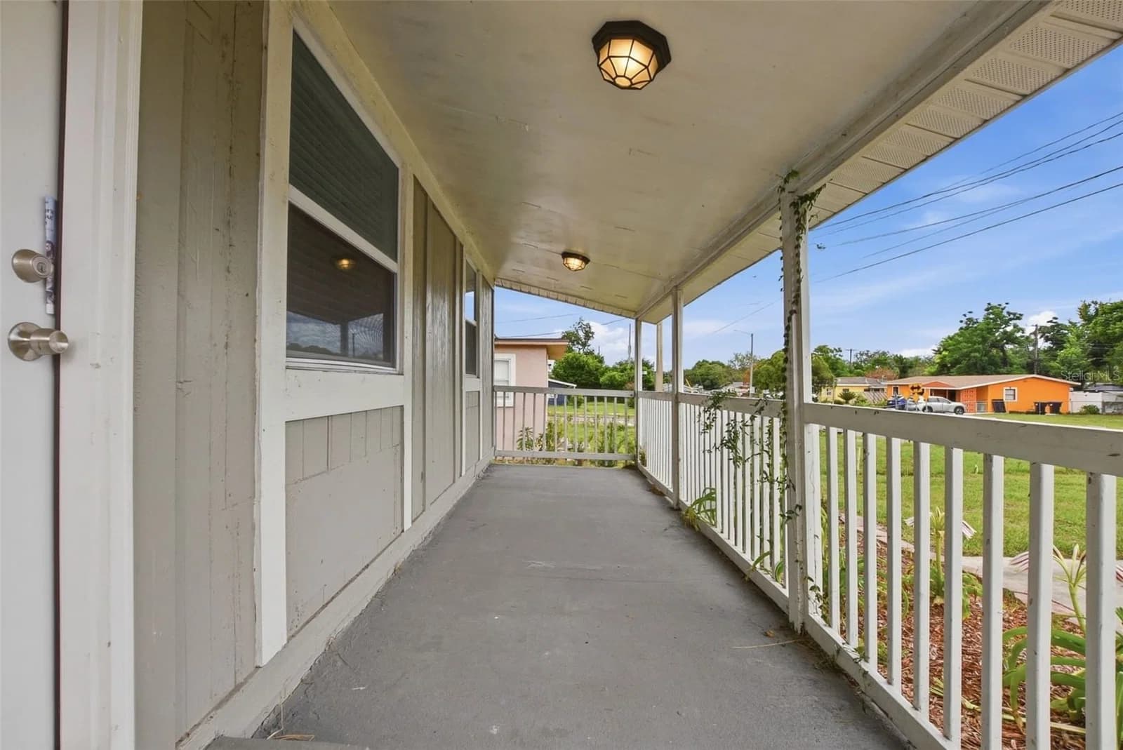 6033 AMELIA, Orlando, FL 32835 2