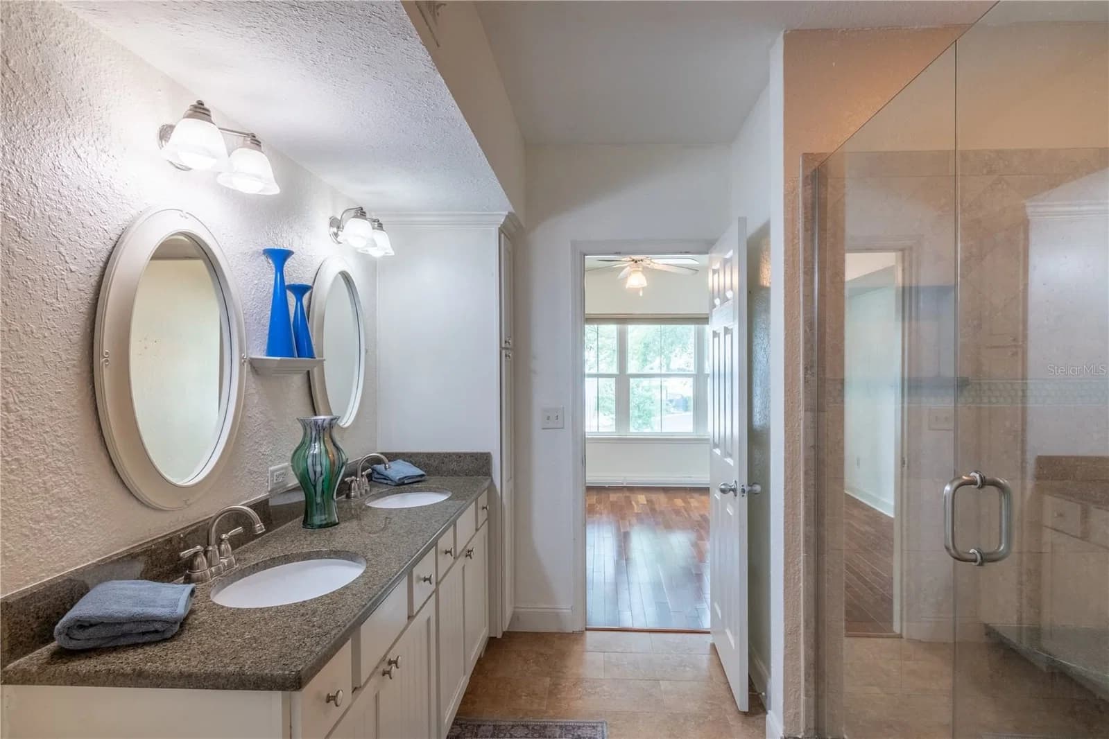 202 SOUTH Street #1044 5