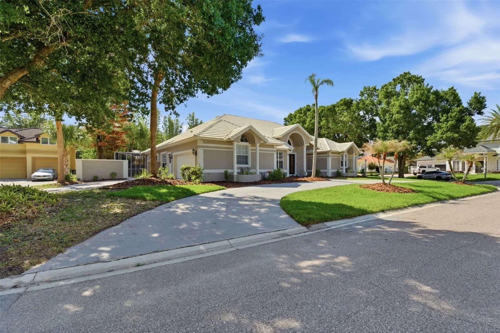 8935 JONATHAN MANOR Drive 5
