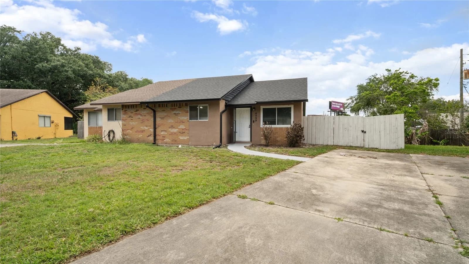 4999 DOVER Circle, Orlando, FL 32807 3