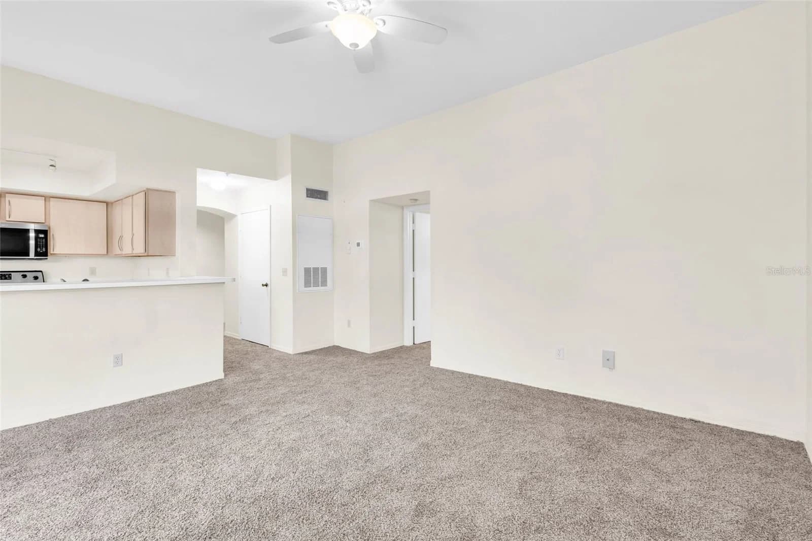 7280 WESTPOINTE Boulevard #831 5