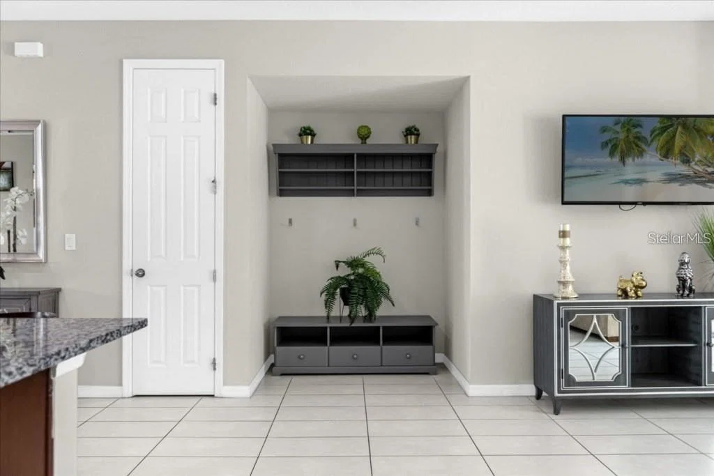1540 CAREY PALM 4