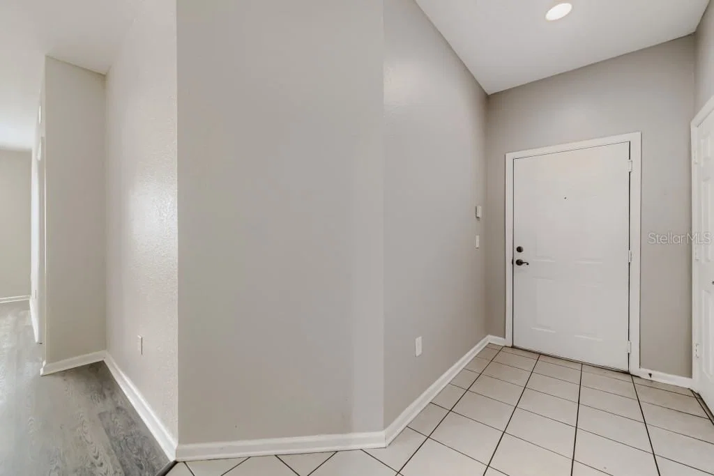 6380 CONTESSA, Orlando, FL 32829 3