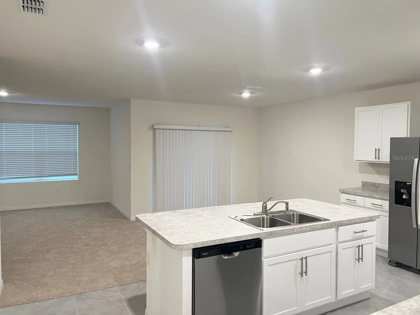 709 VERSAILLES, Kissimmee, FL 34759 3