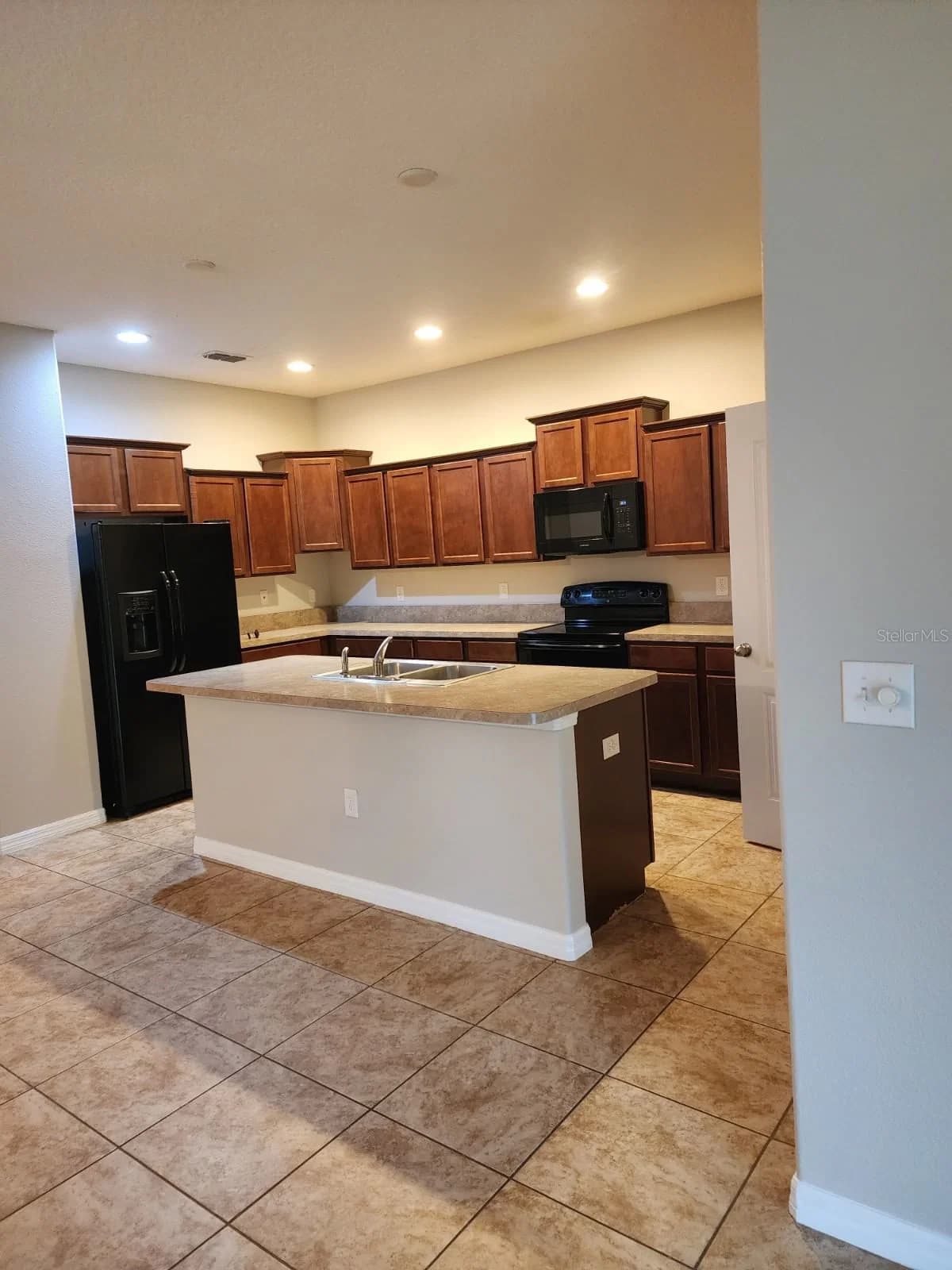2765 CARRICKTON 4
