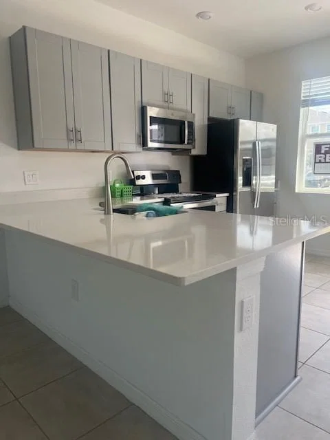 2081 VIEWFINDER ST 5