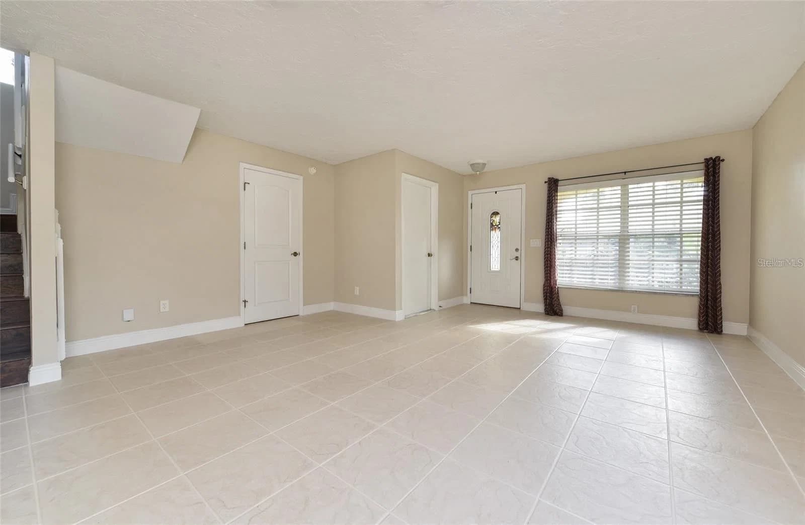 9551 CHANDON Drive, Orlando, FL 32825 3
