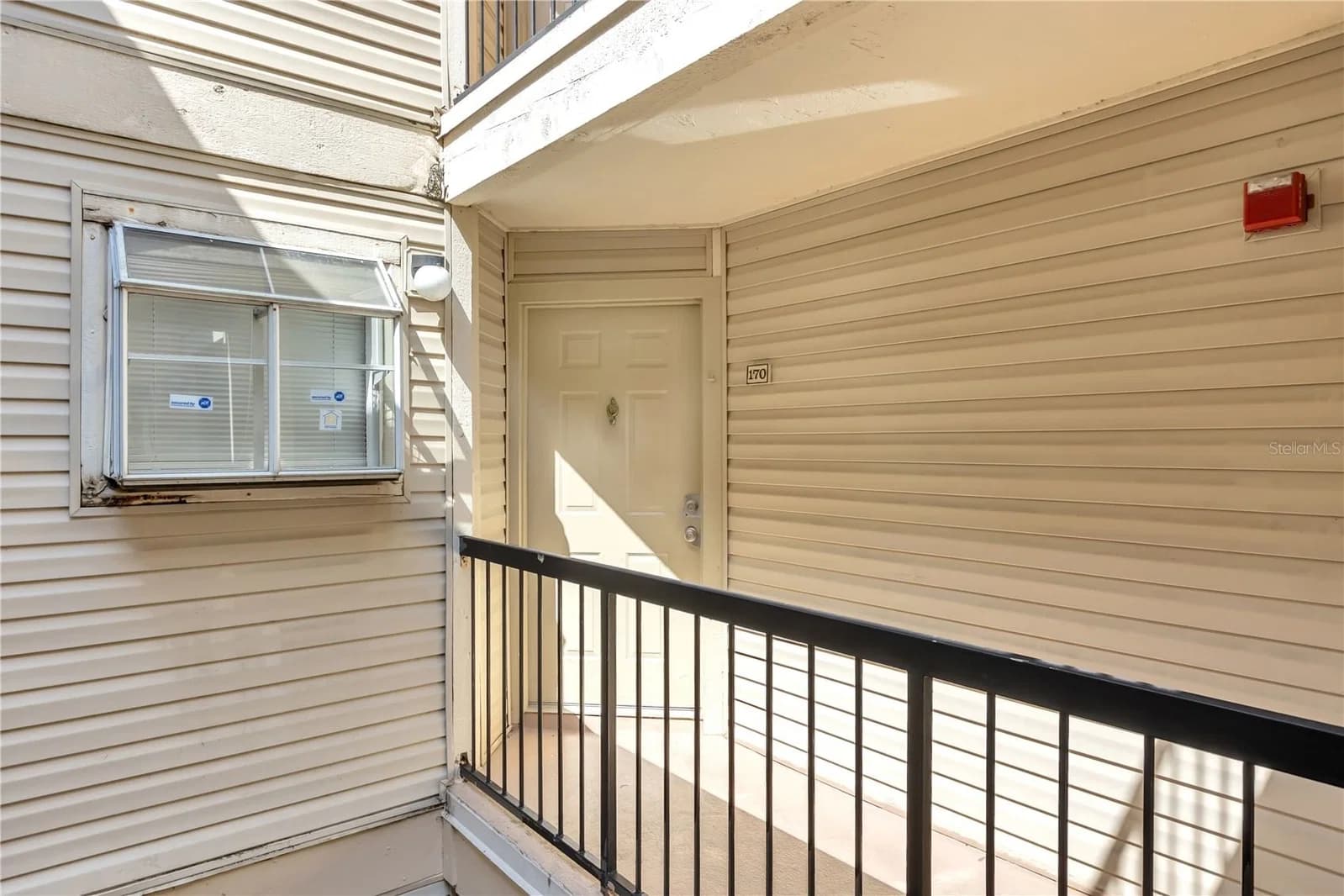 1964 LAKE ATRIUMS Circle #170, Orlando, FL 32839 2