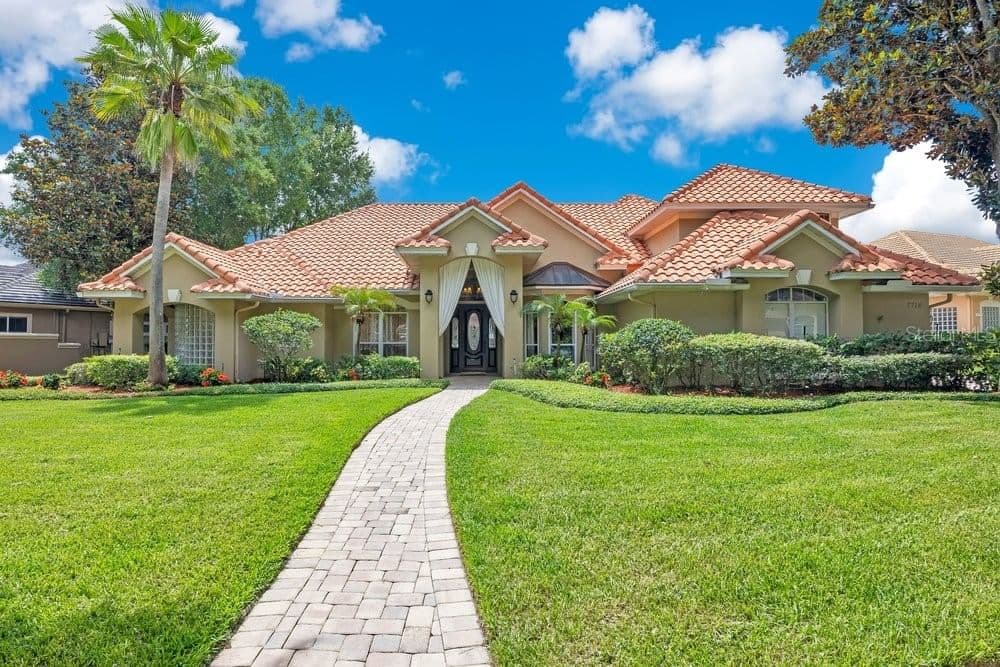 7718 DEBEAUBIEN, Orlando, FL 32835 2