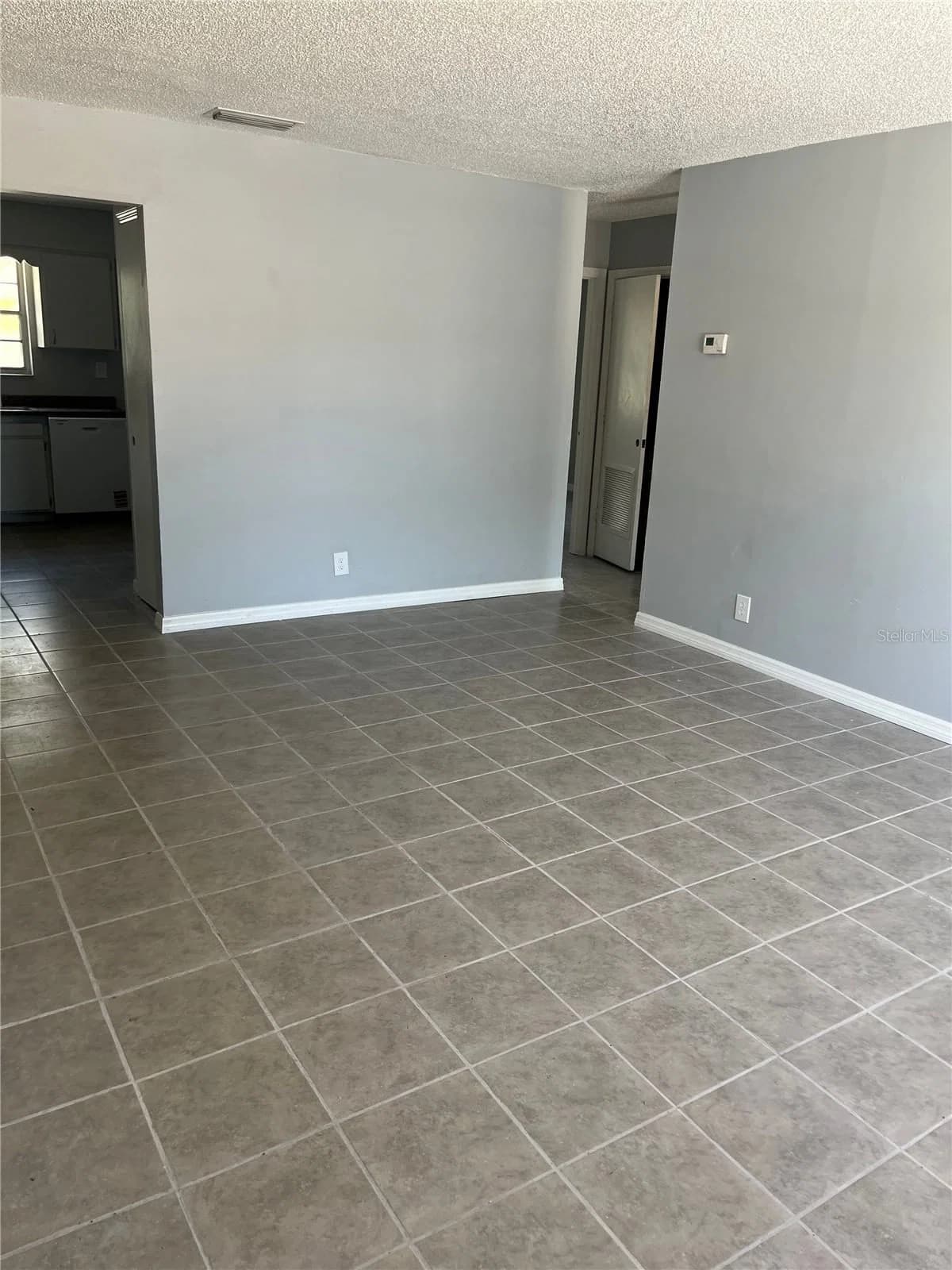 2009 KELLEY, Kissimmee, FL 34744 3