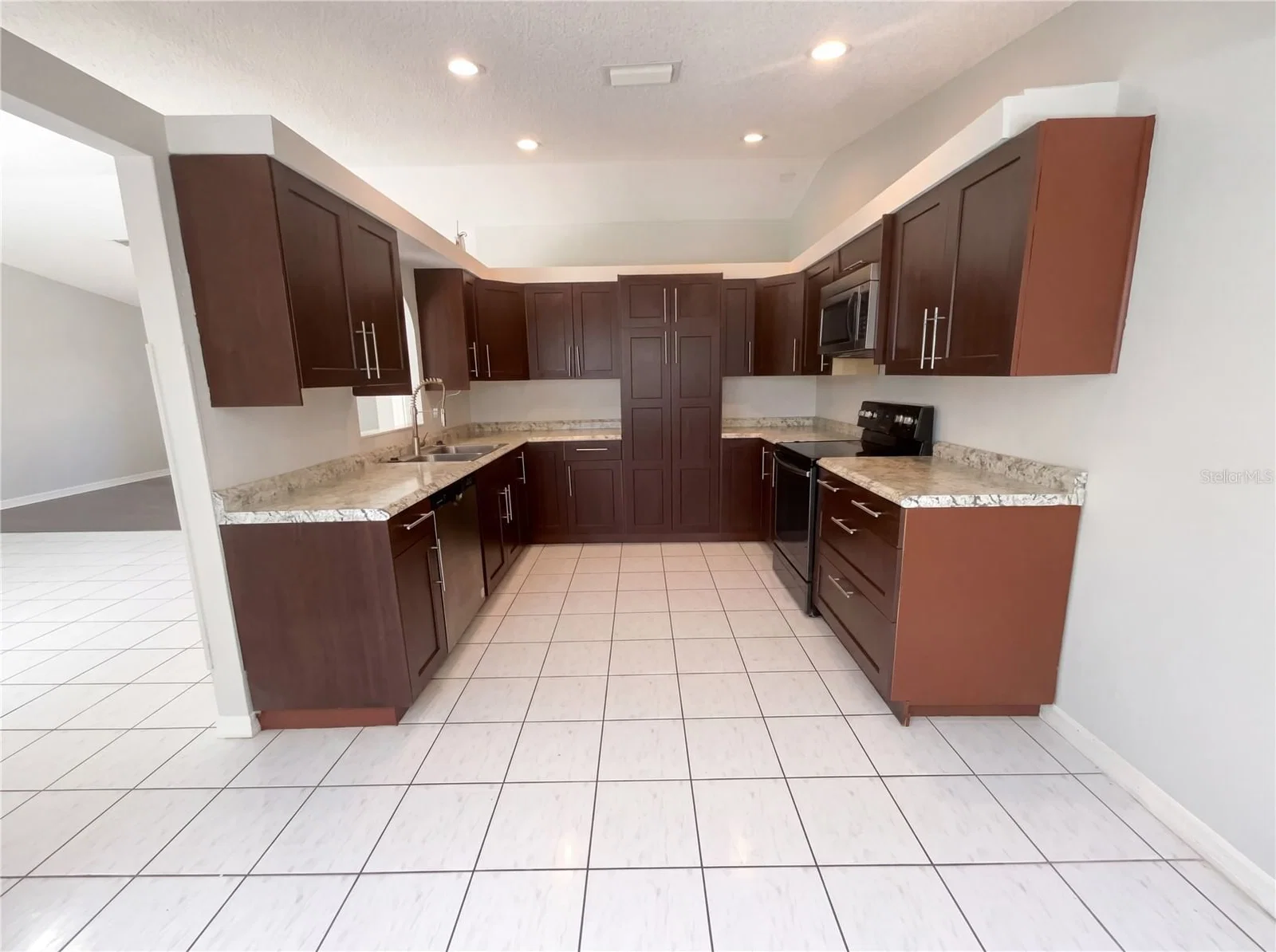 1750 EVERGREEN, Kissimmee, FL 34746 2