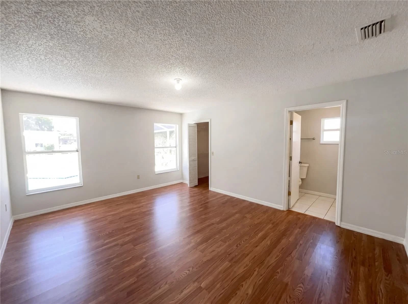 1750 EVERGREEN 4