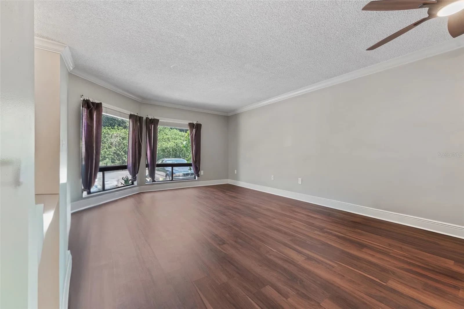 4310 LAKEWAY Drive #12B, Orlando, FL 32839 3