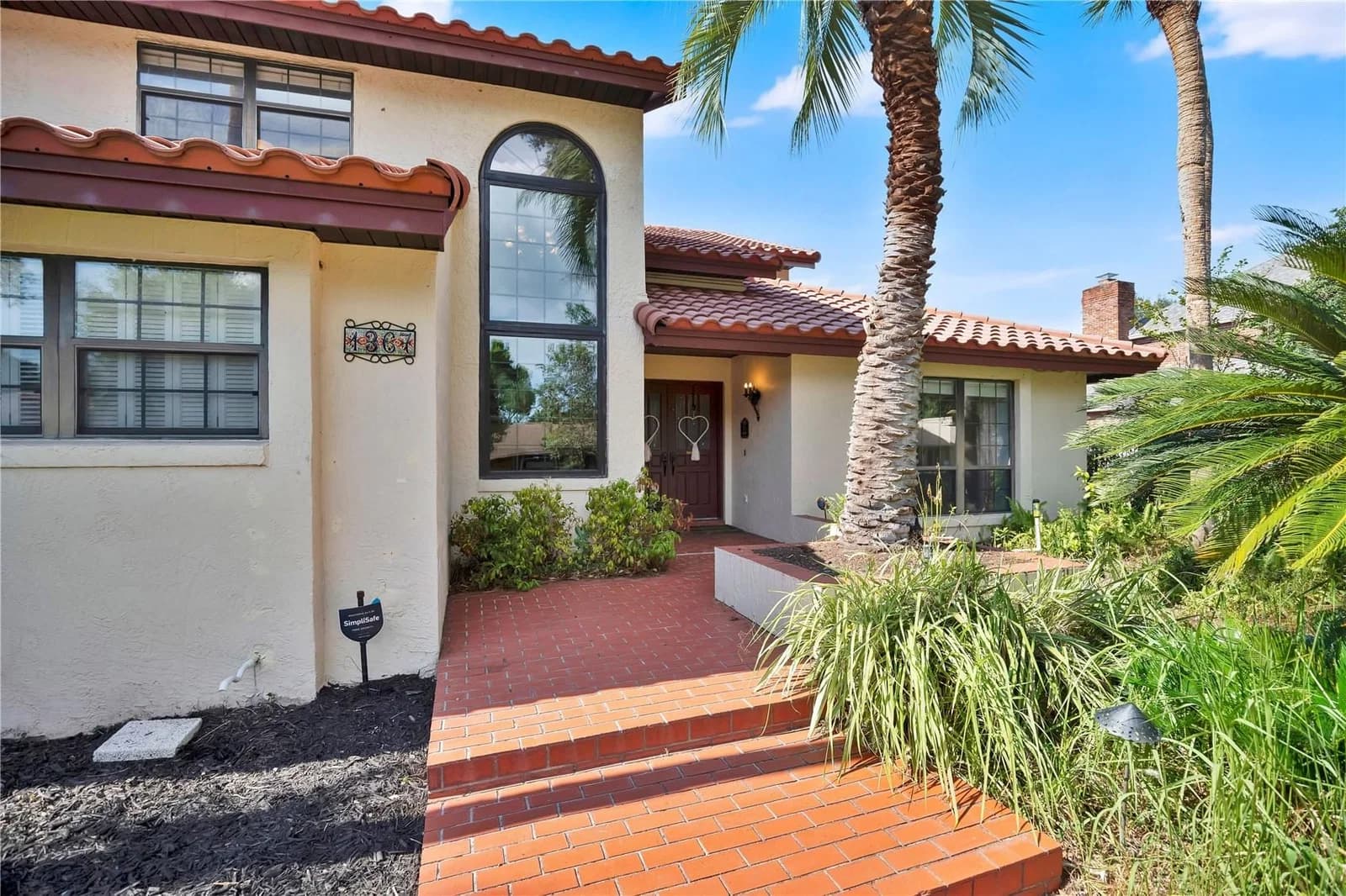 1367 CAMPBELL, Orlando, FL 32806 2