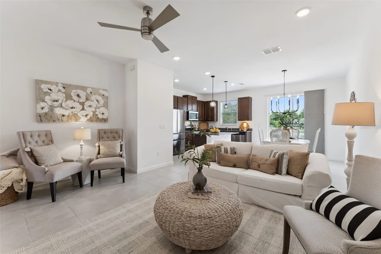 1070 SPRING PALMS 5