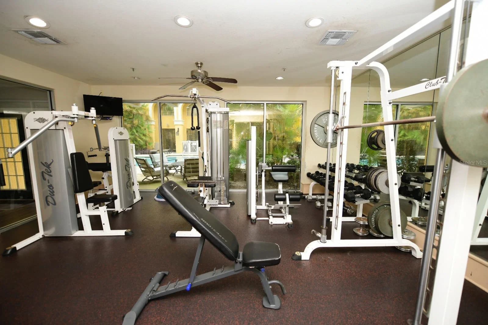860 ORANGE, Orlando, FL 32801 2