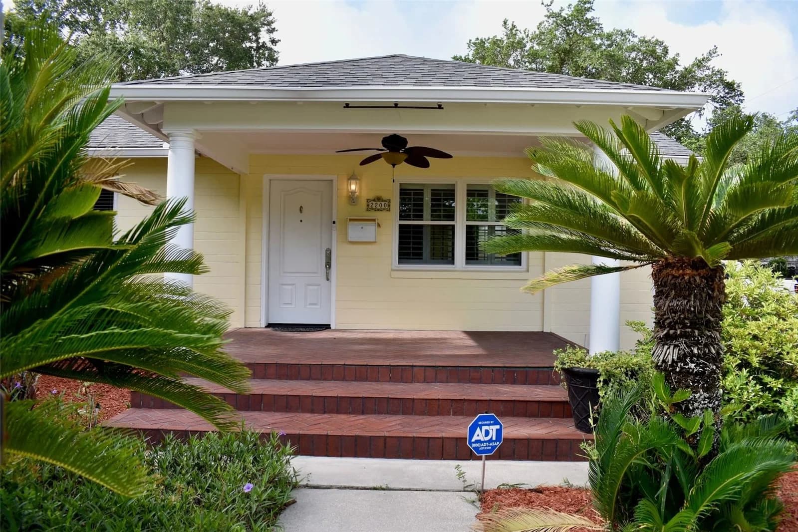 2200 GORE, Orlando, FL 32806