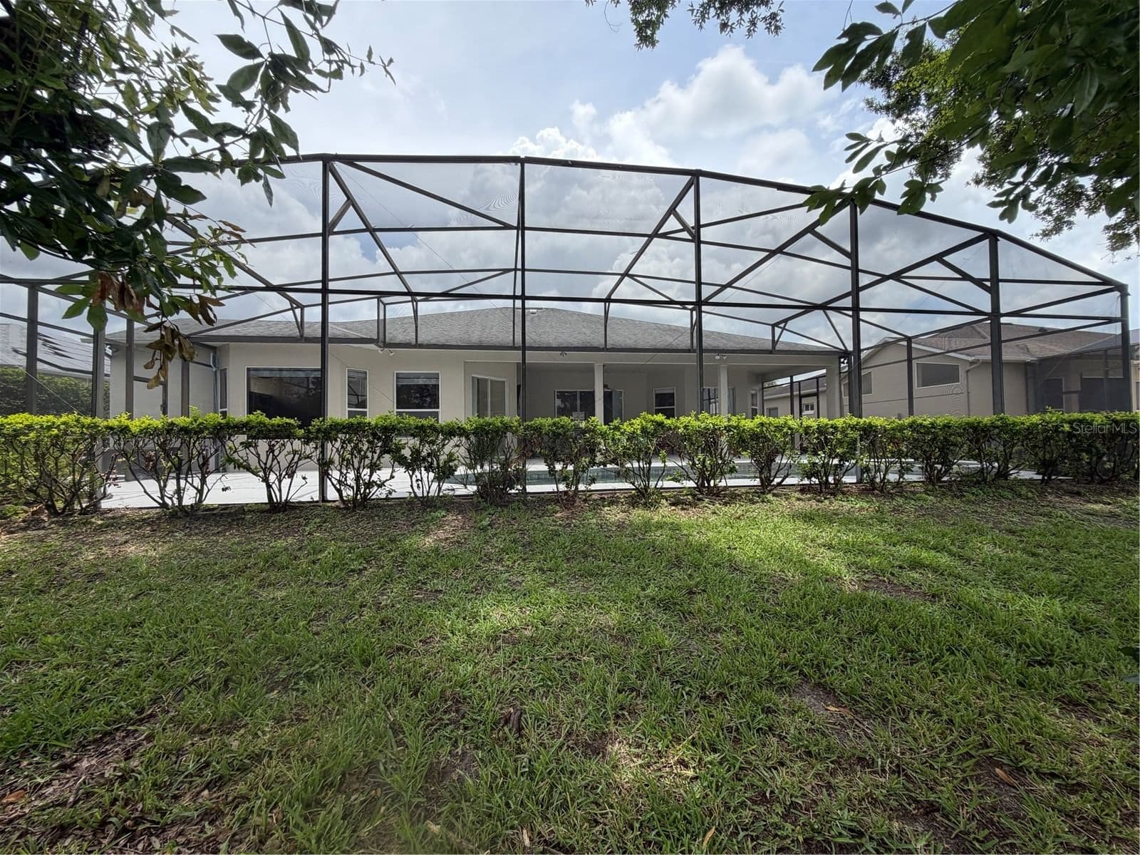 2734 WINDSORGATE 5