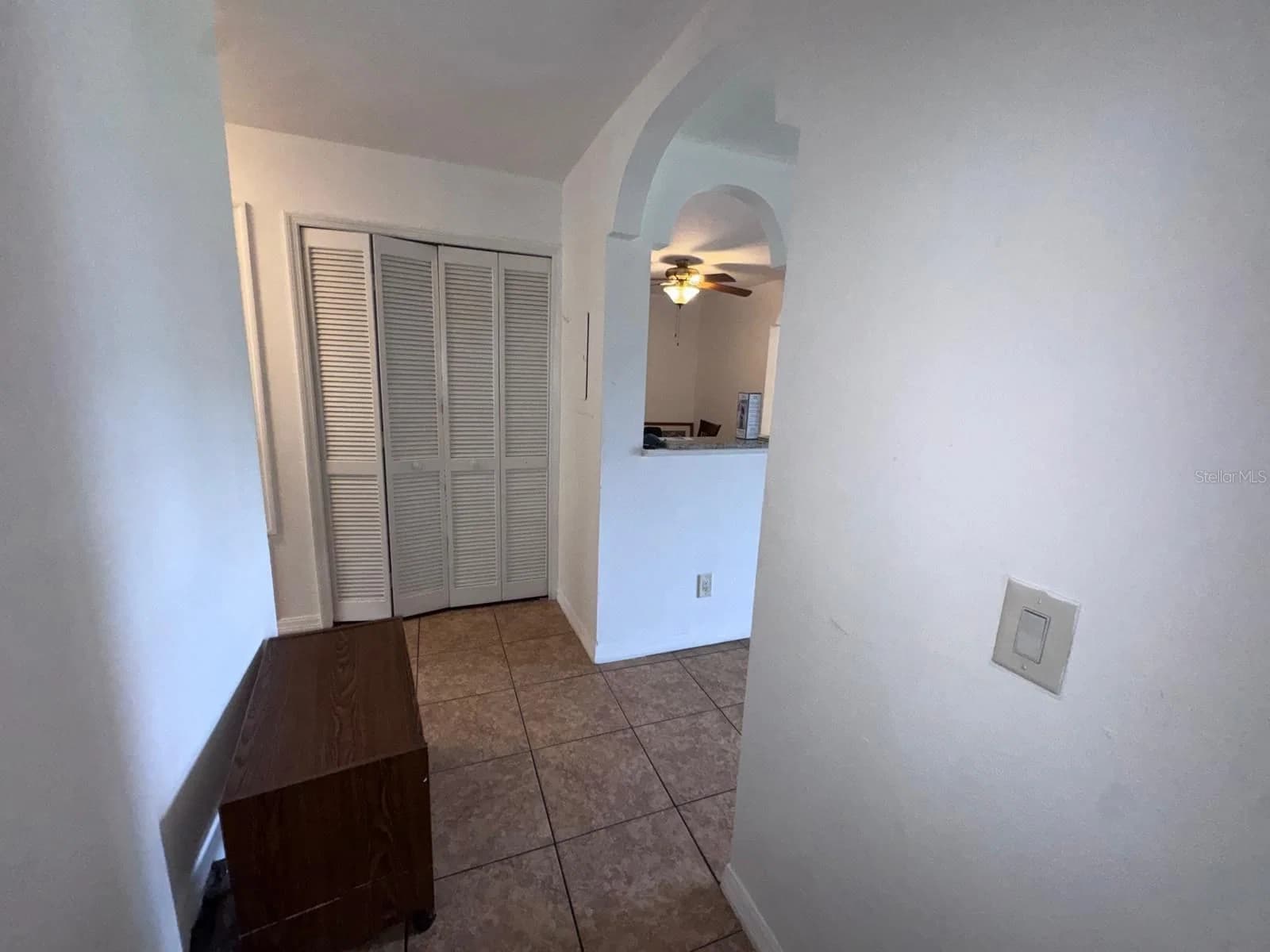 4252 PERSHING POINTE 4