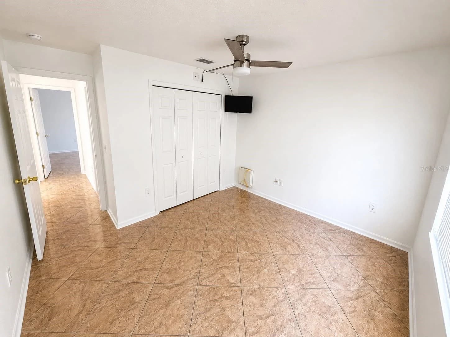 320 PARADISE WOODS 5