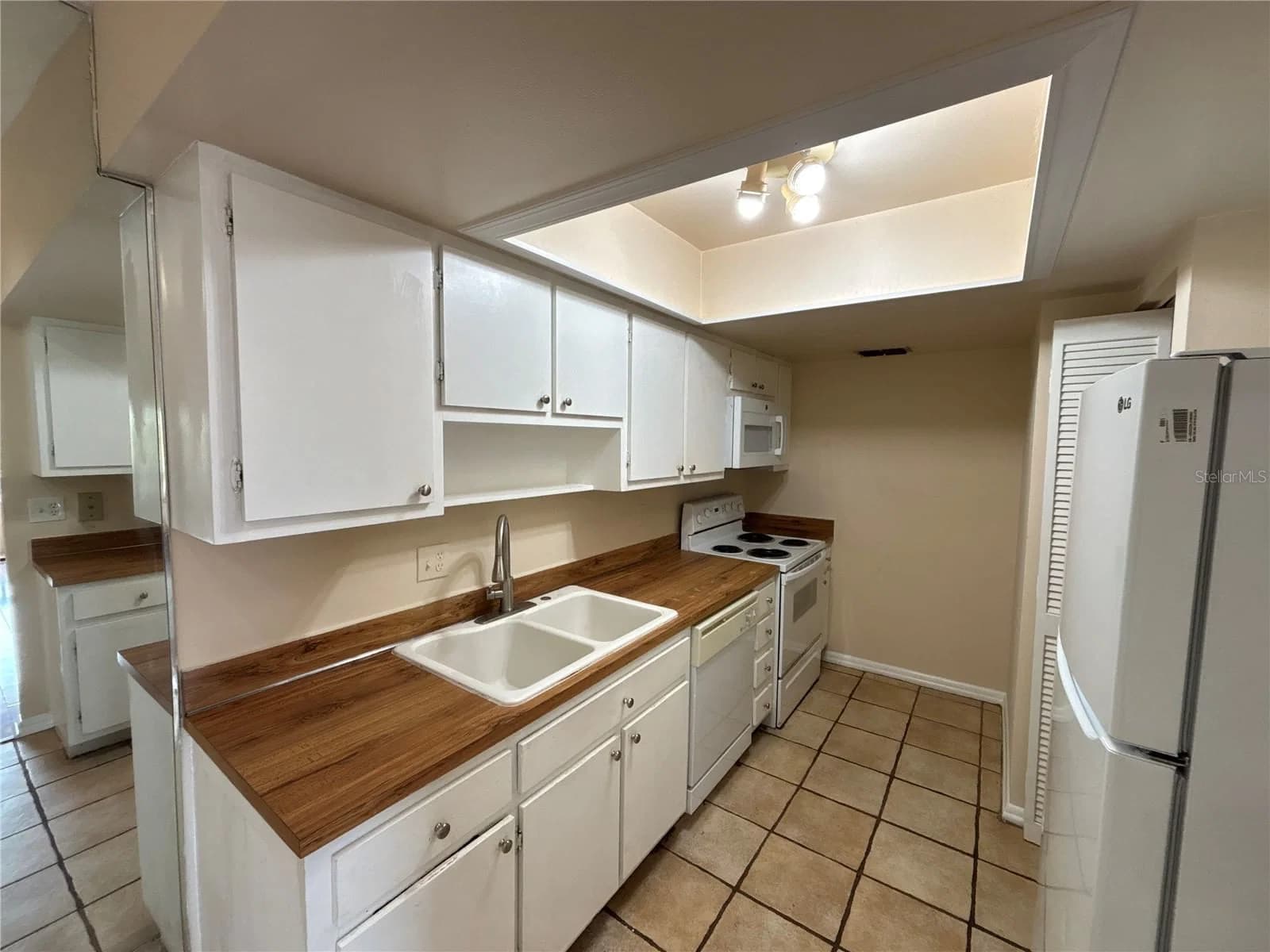5169 VINELAND 4