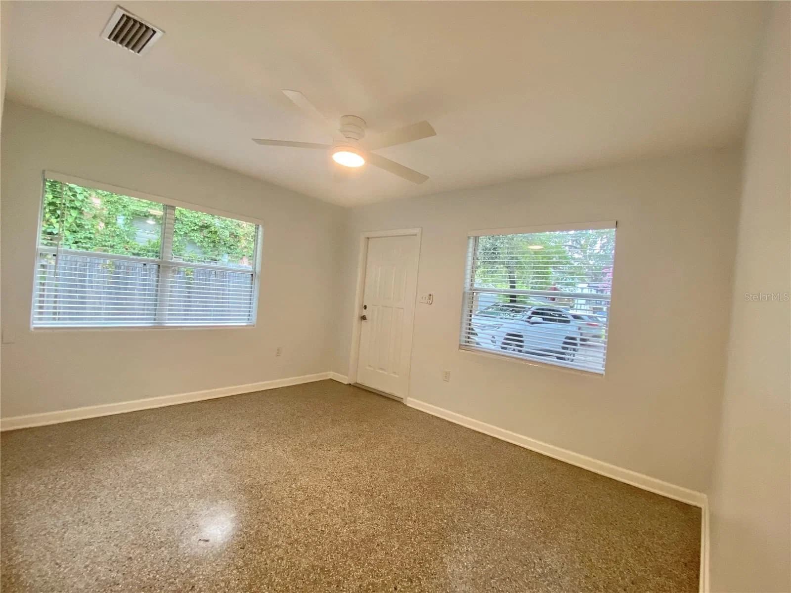 1022 DELANEY PARK 5