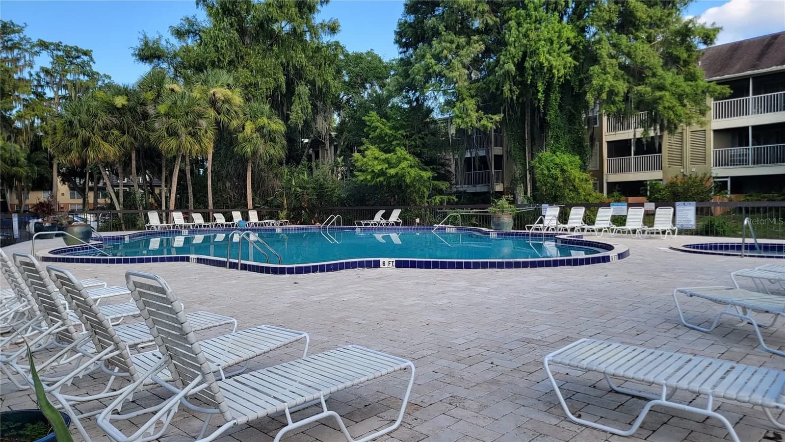 4023 VERSAILLES, Orlando, FL 32808