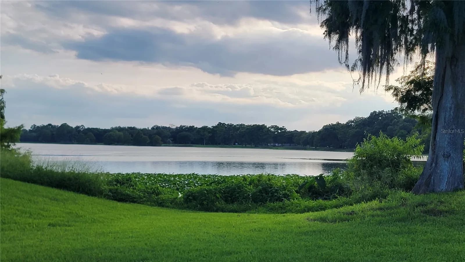4023 VERSAILLES, Orlando, FL 32808 3