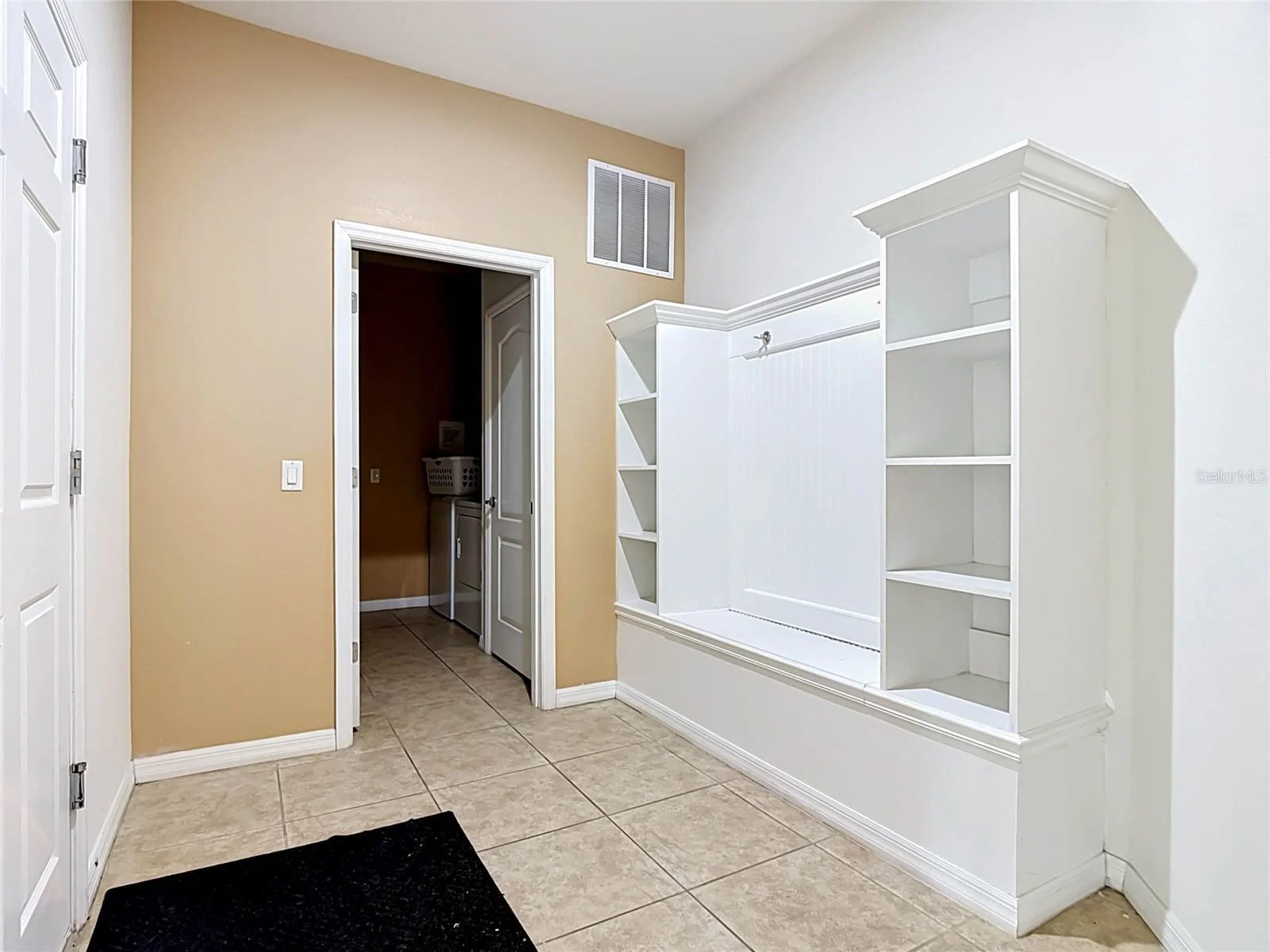 1829 GOBI, Kissimmee, FL 34747 3