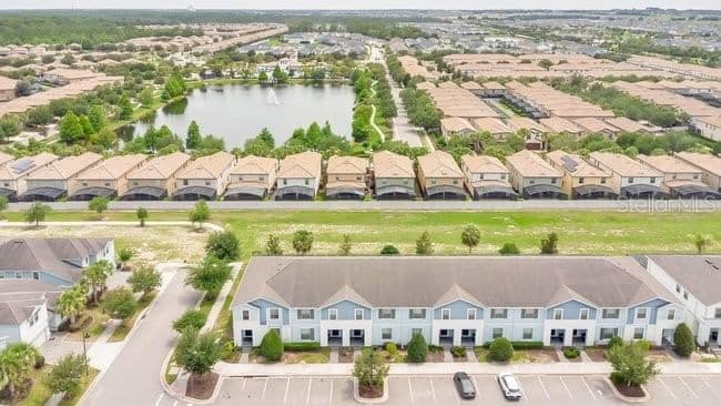8904 SYDNEY, Kissimmee, FL 34747 3