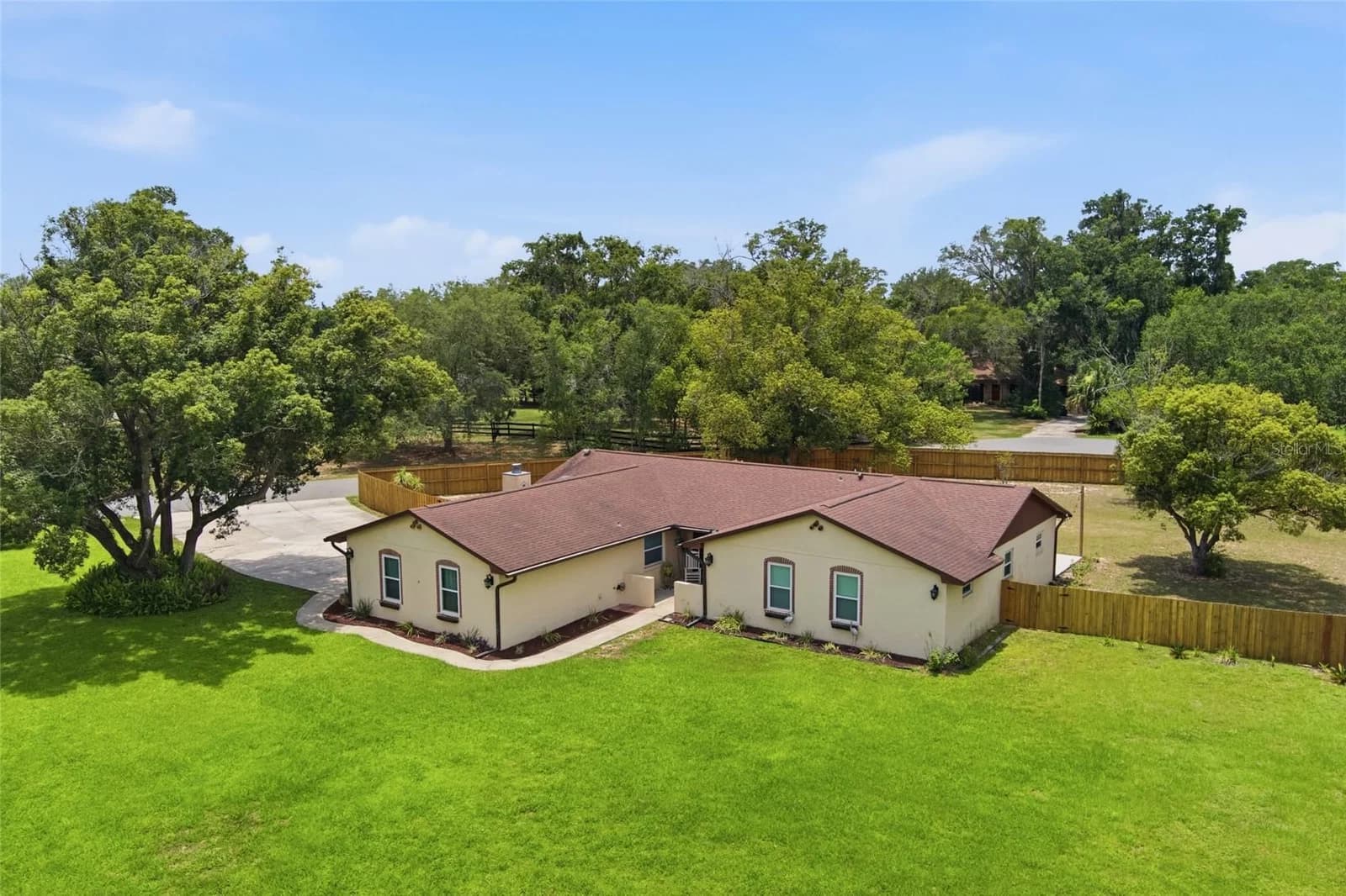 6538 NIGHTWIND, Orlando, FL 32818 2