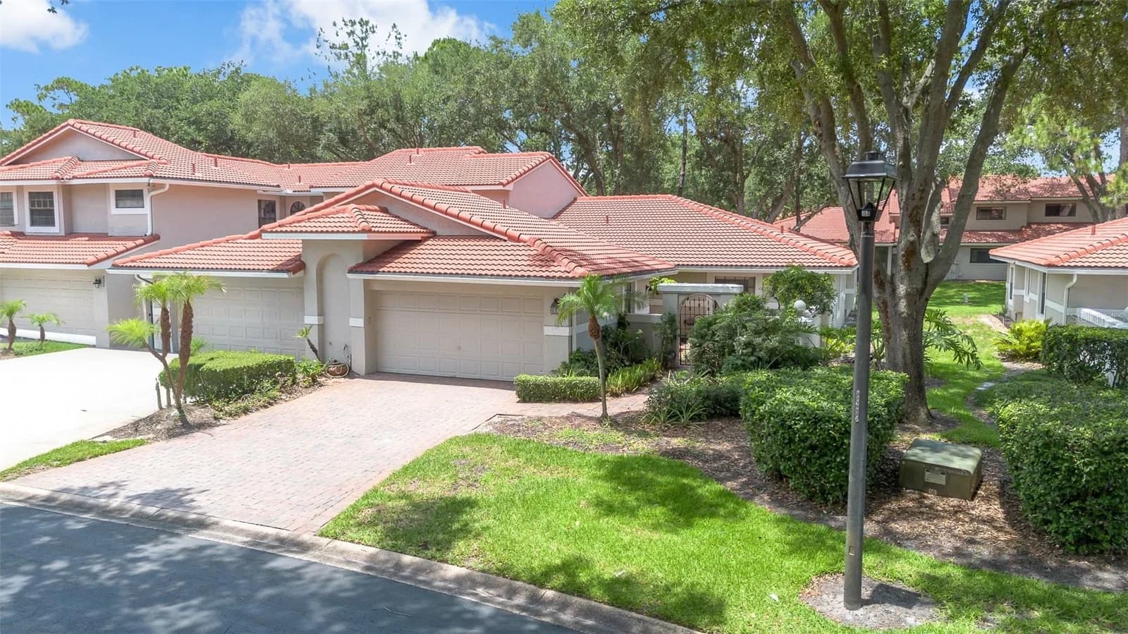 8237 BREEZE COVE, Orlando, FL 32819