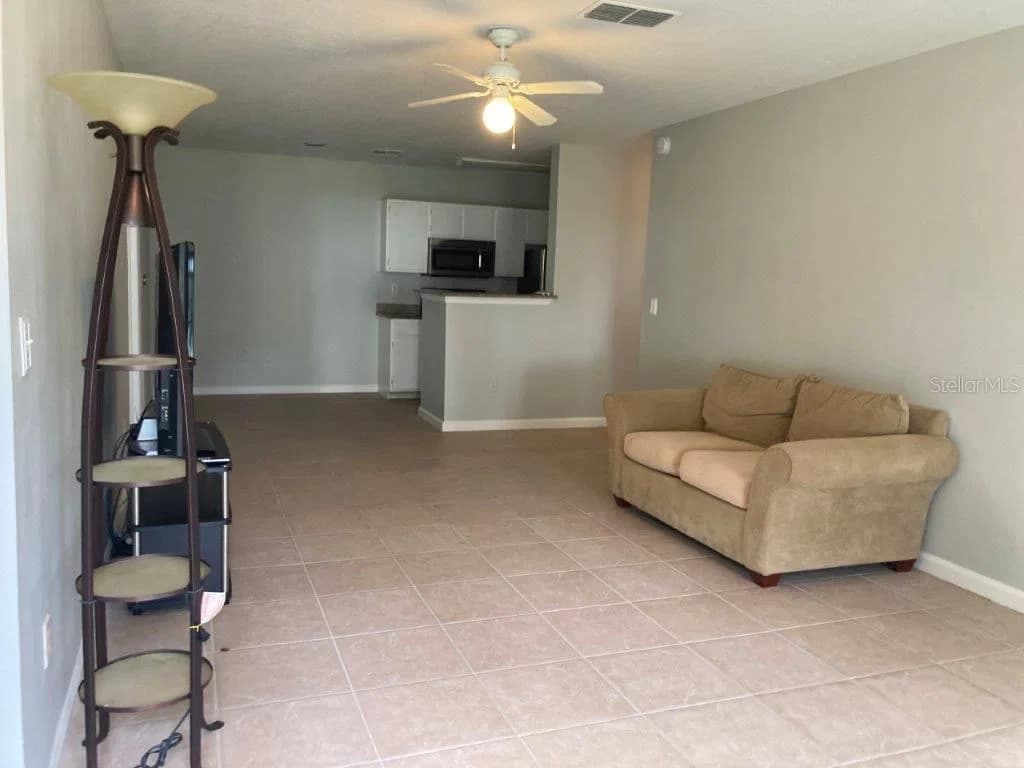 4352 KIRKMAN, Orlando, FL 32811 2