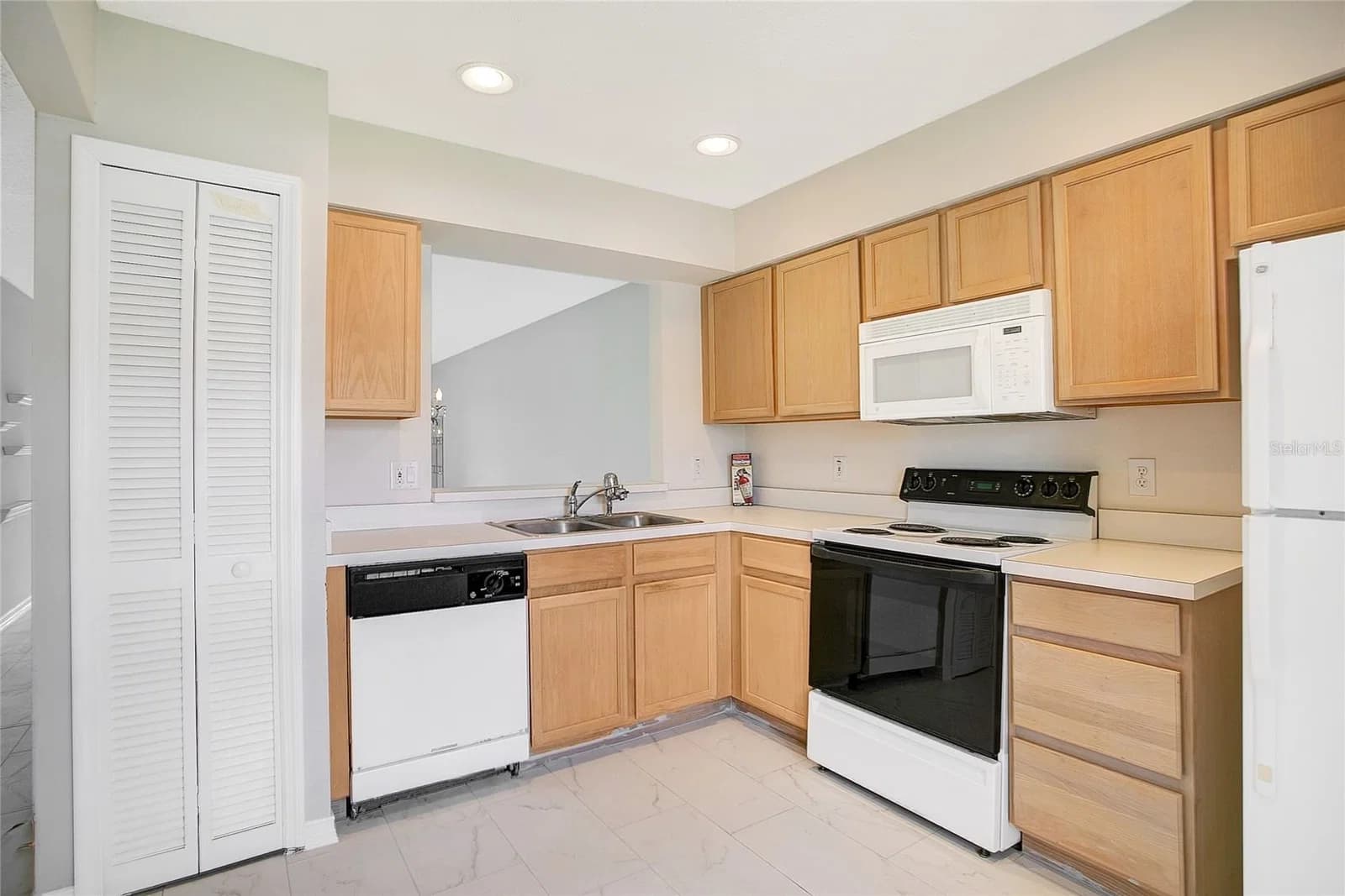 13324 FAIRWAY GLEN, Orlando, FL 32824 3