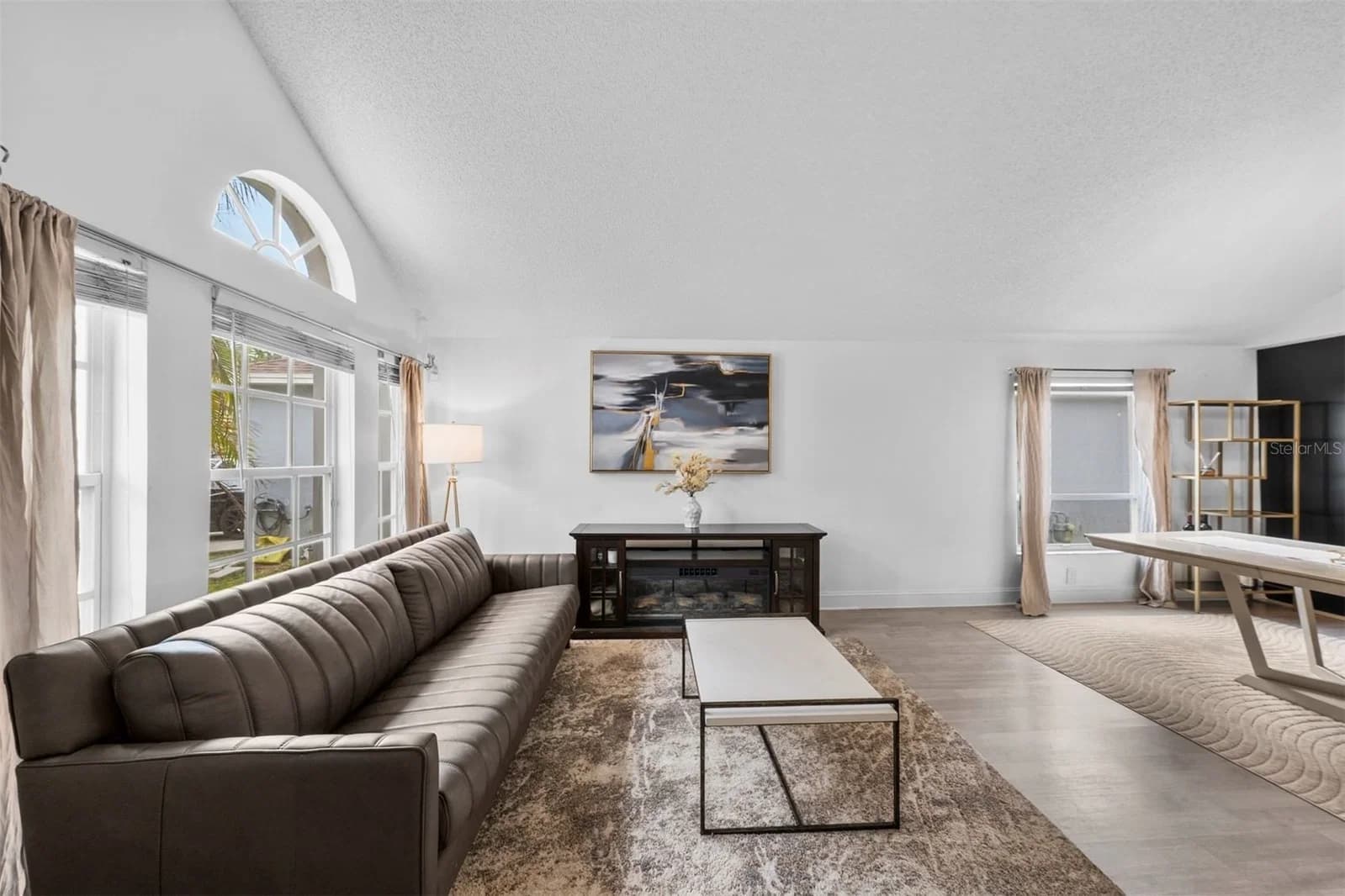 526 FITZWILLIAM 5