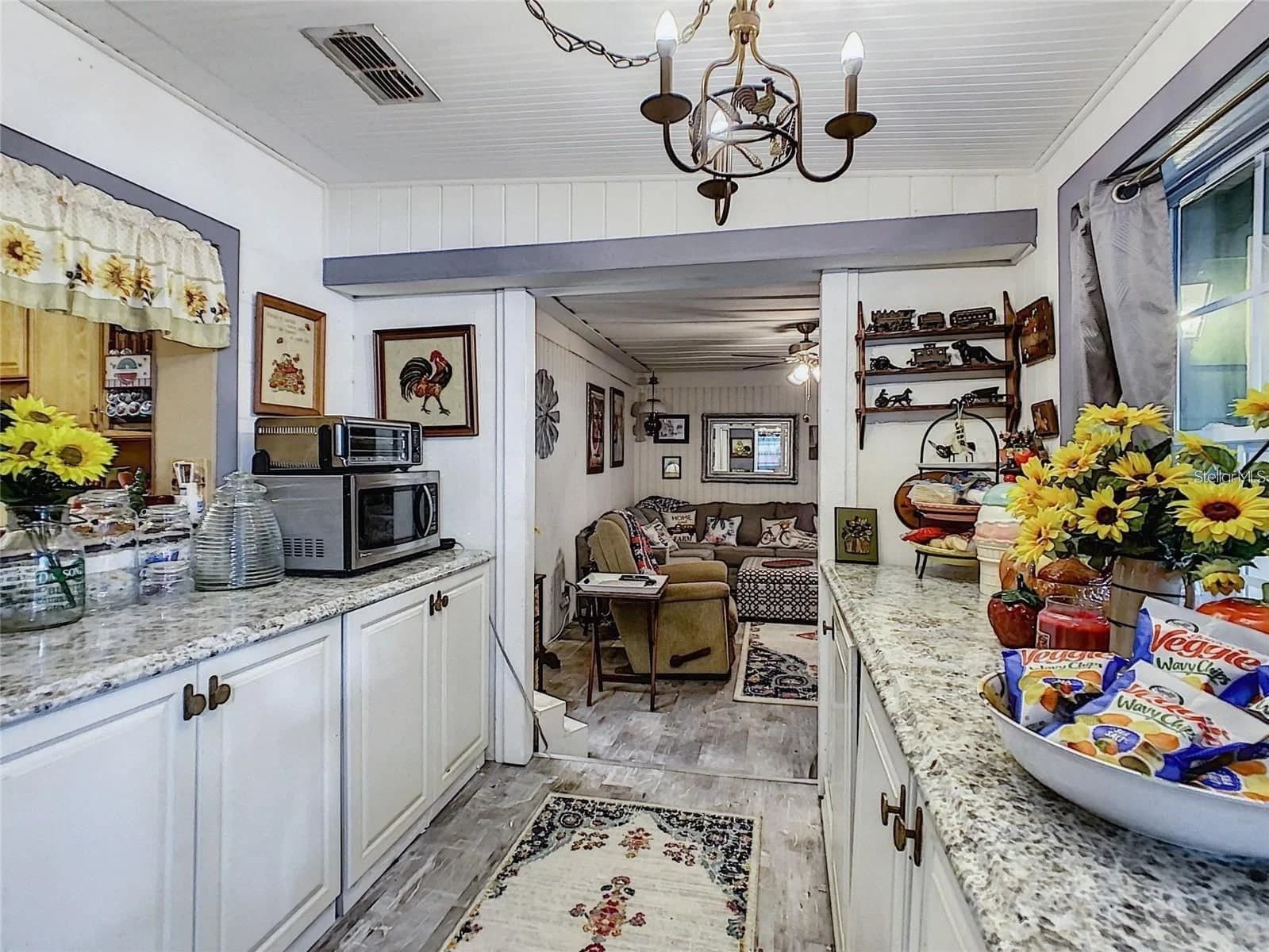 2410 CHURCH, Orlando, FL 32803 3