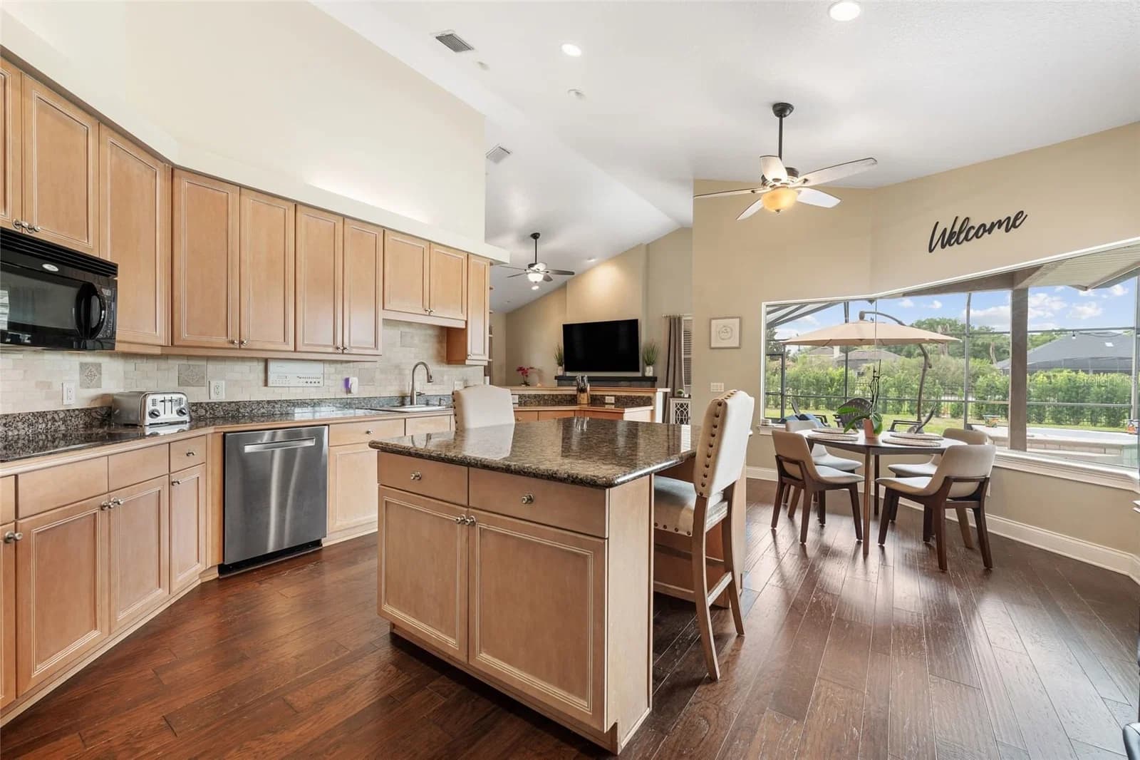 8612 OLDBRIDGE 4