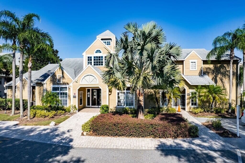 1091 HIAWASSEE, Orlando, FL 32835