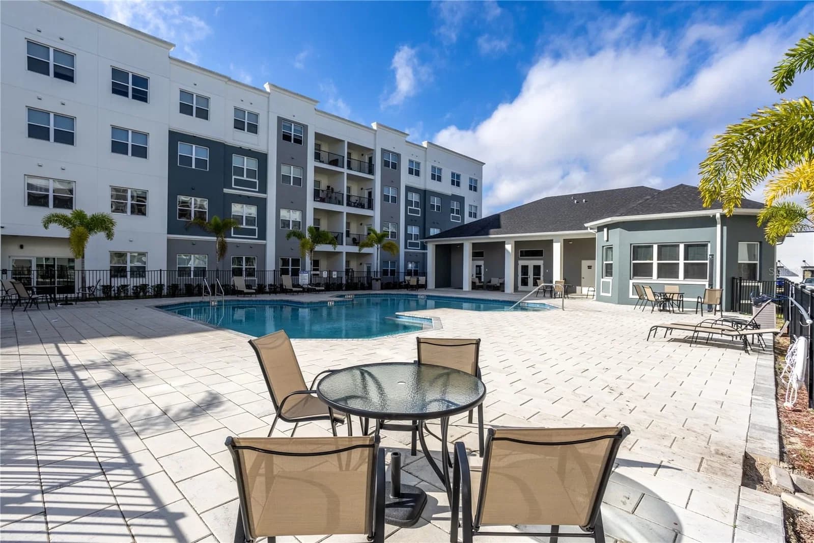 1230 SOUTHSTATION, Orlando, FL 32809 3