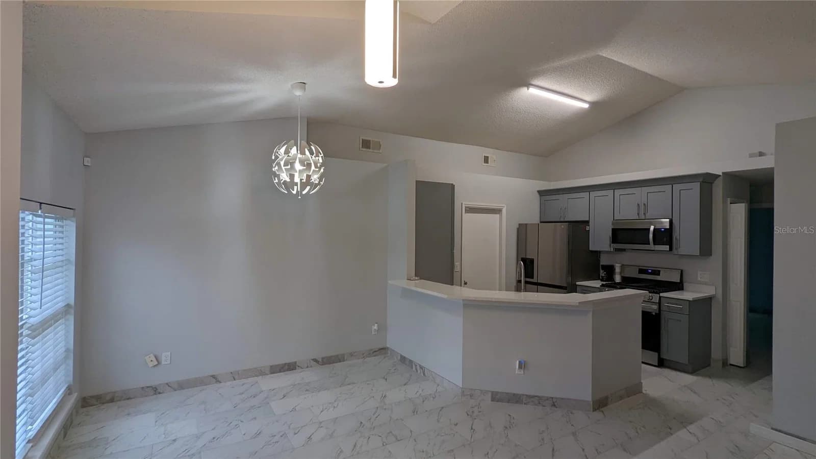 3048 PINEDA, Orlando, FL 32822 2