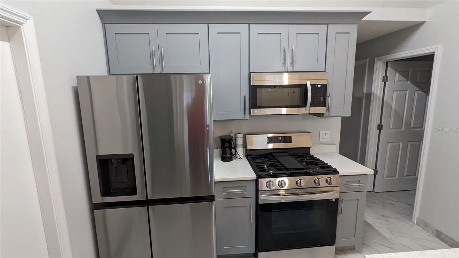 3048 PINEDA, Orlando, FL 32822 3