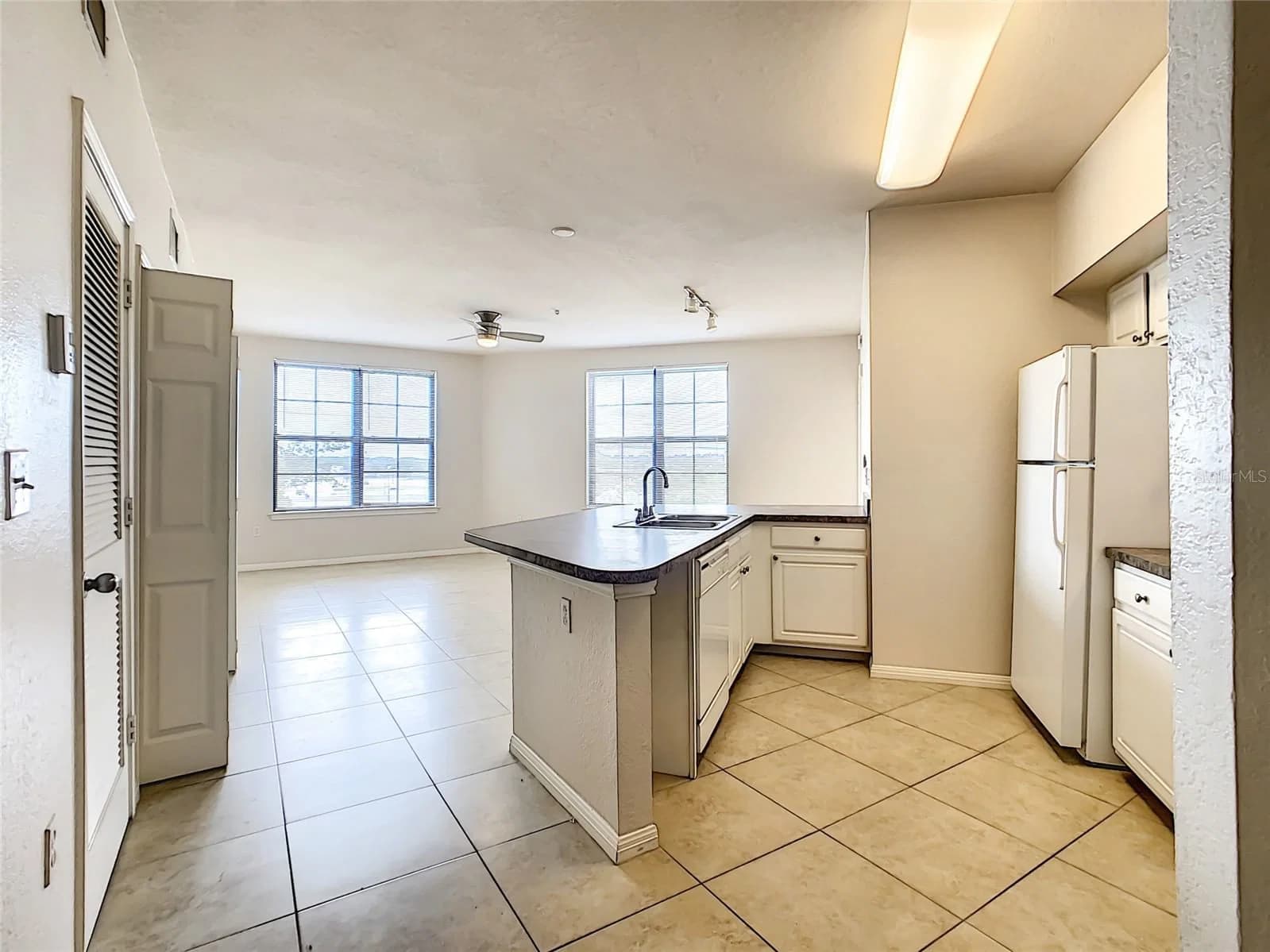 911 ORANGE, Orlando, FL 32801 3
