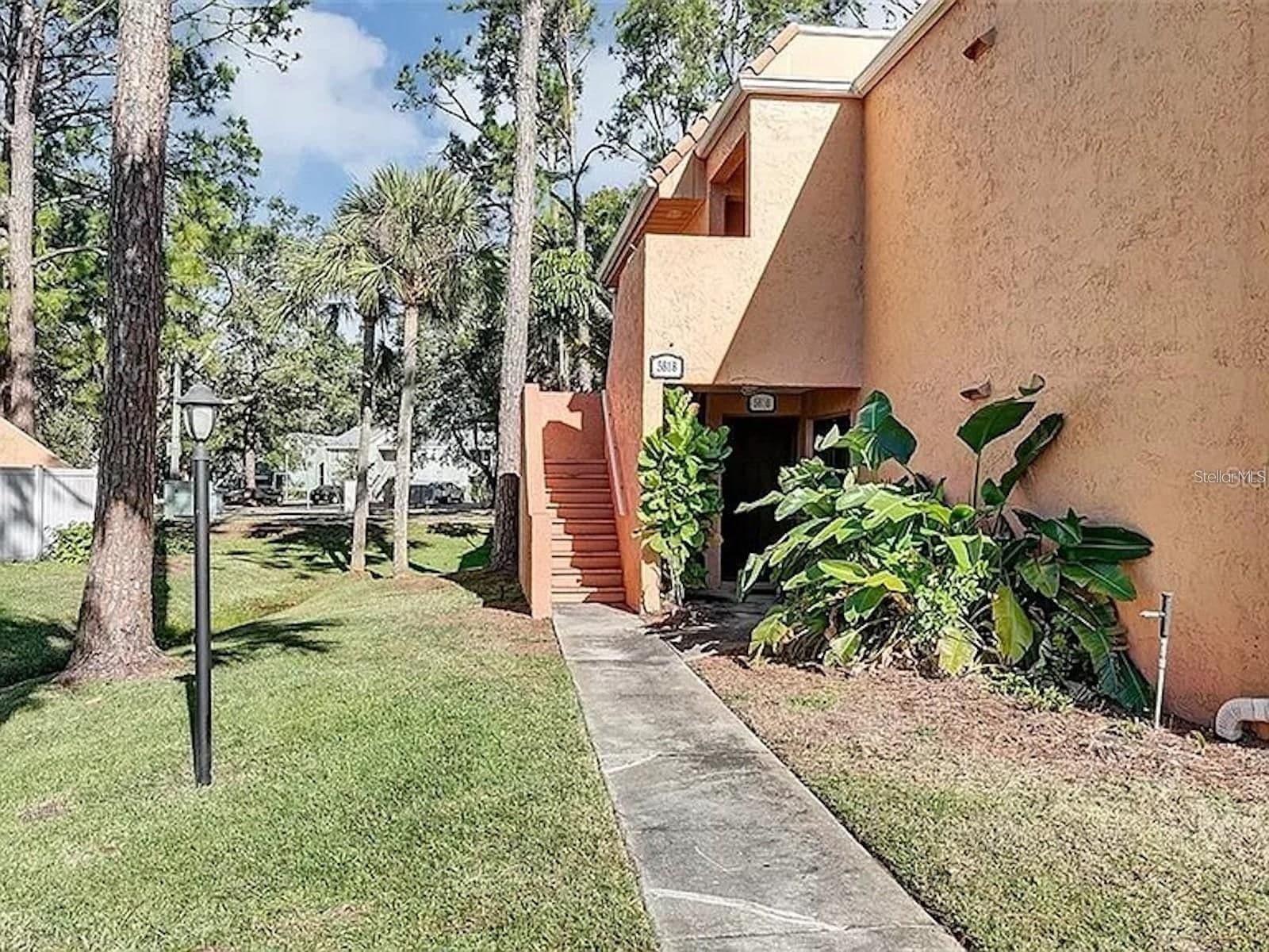 5818 WINDHOVER, Orlando, FL 32819 2
