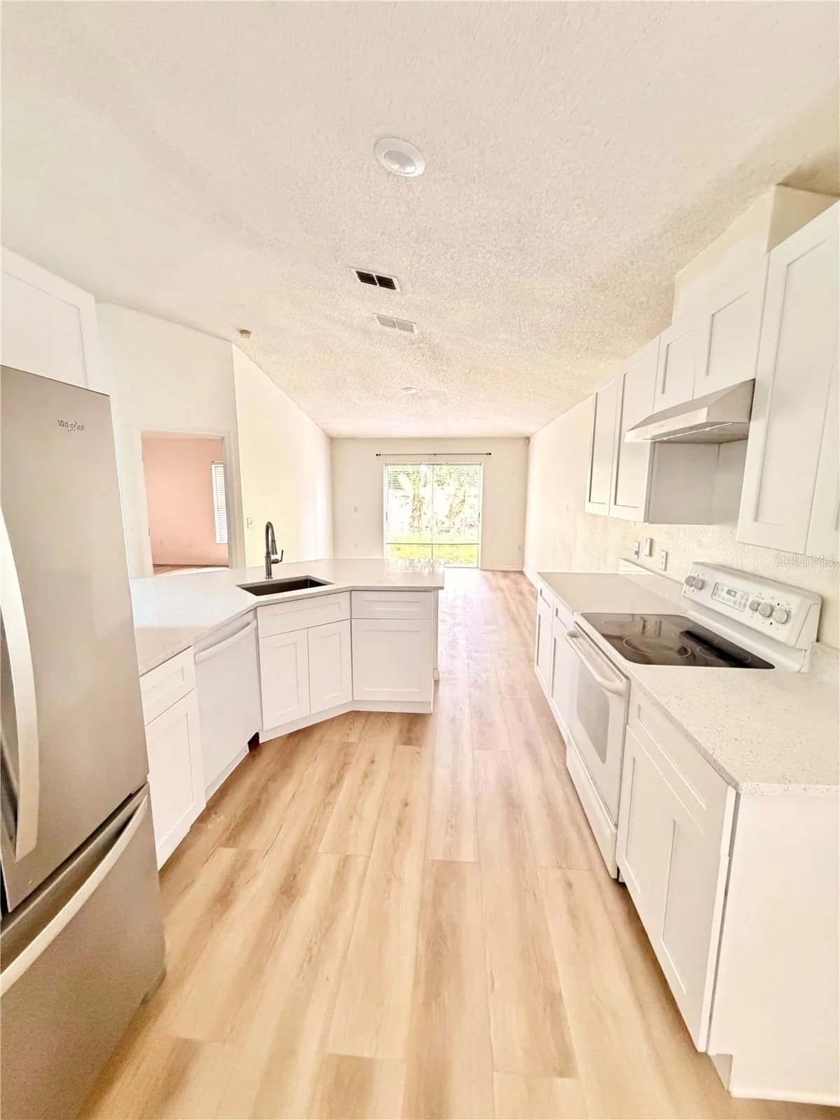 426 WOODBURY PINES 5