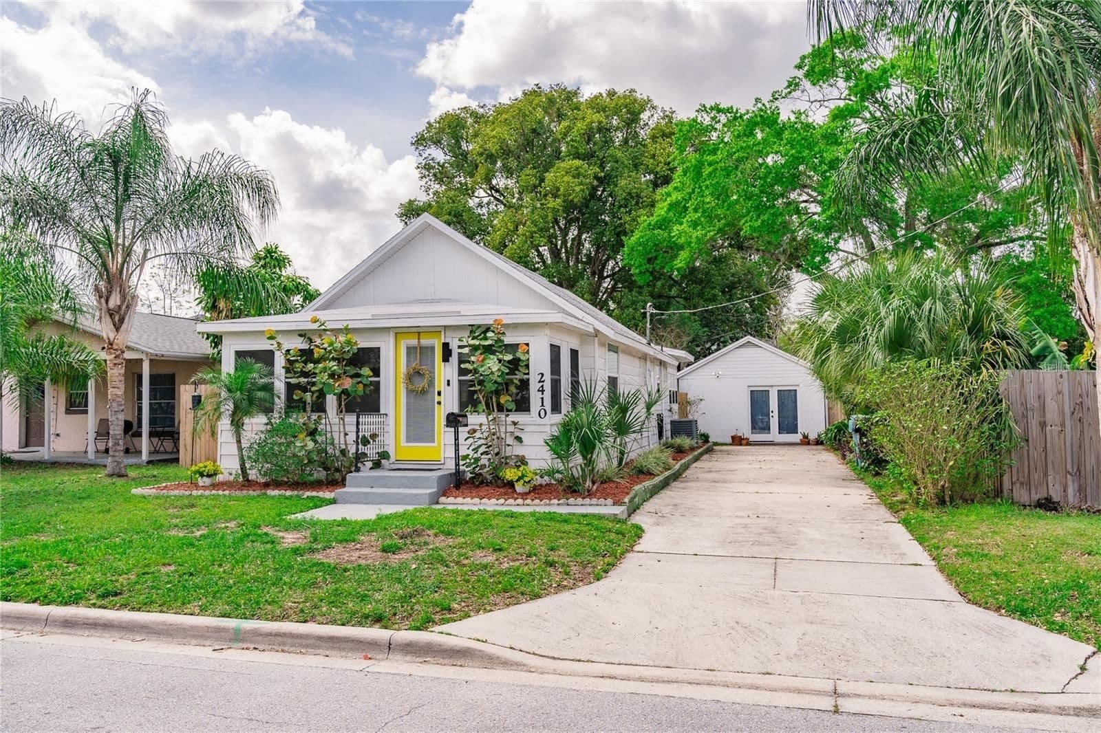 2410 CENTER, Orlando, FL 32806 2