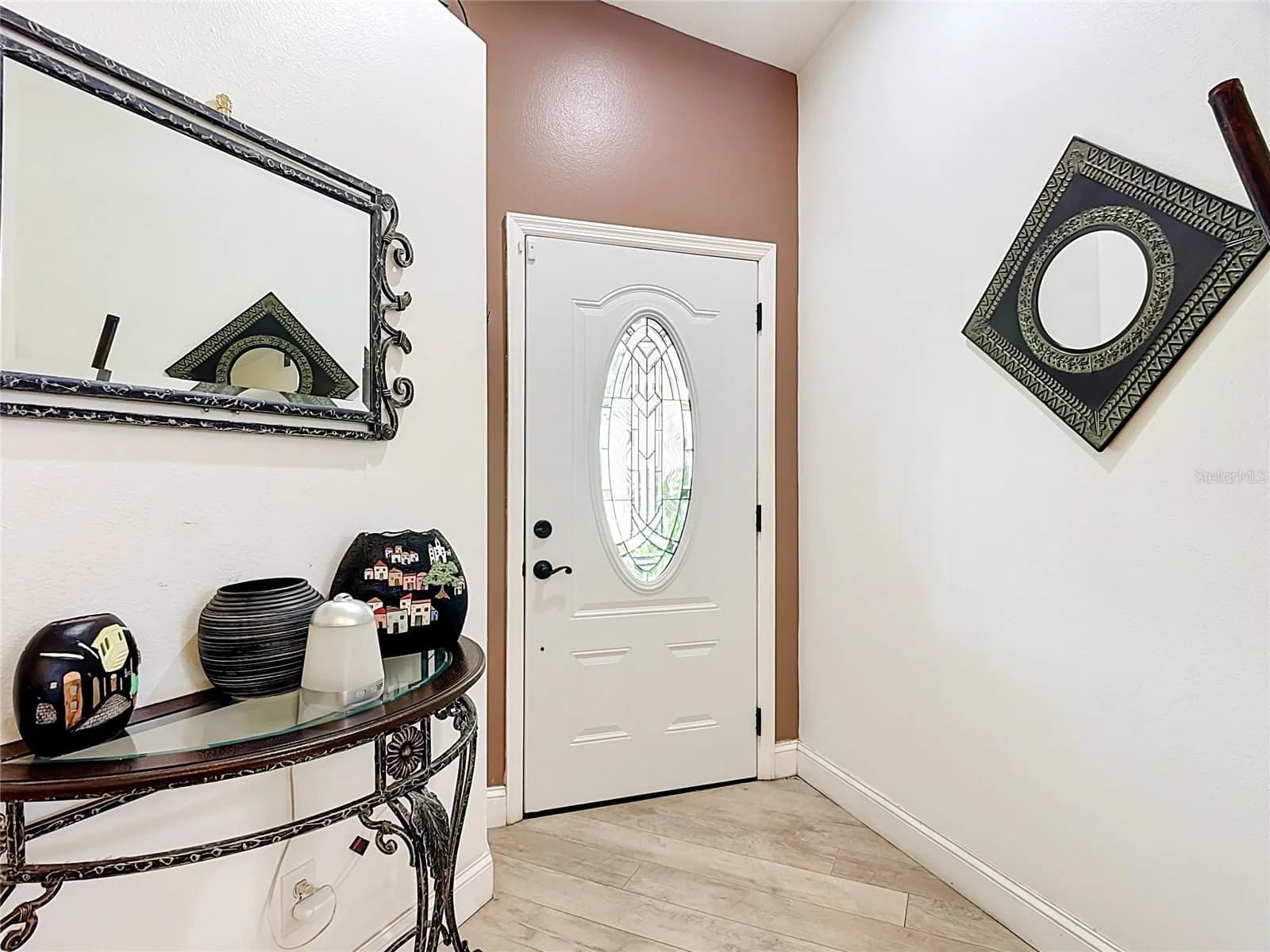 14208 AVONLEA 4
