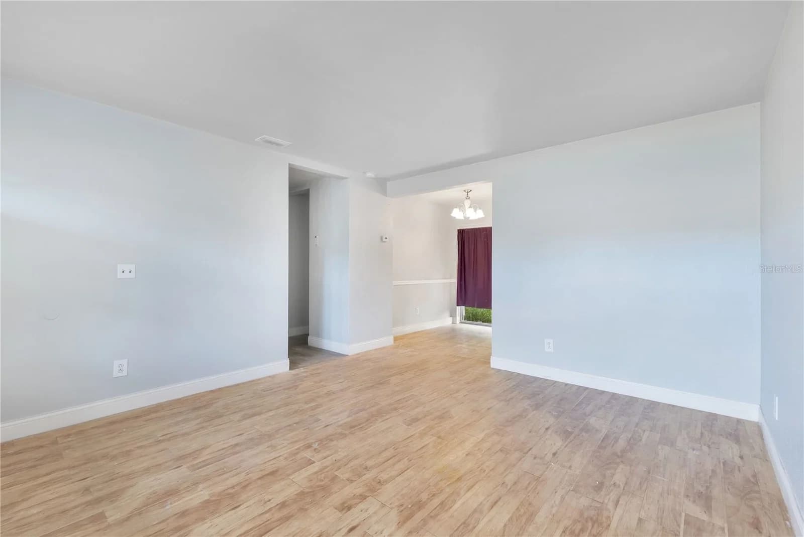 6132 LIVINGSTON 5