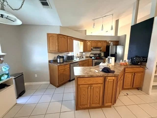 1677 SACKETT 4