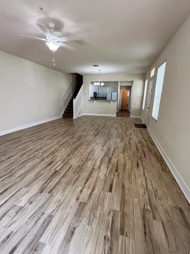 6058 TWAIN, Orlando, FL 32835 3