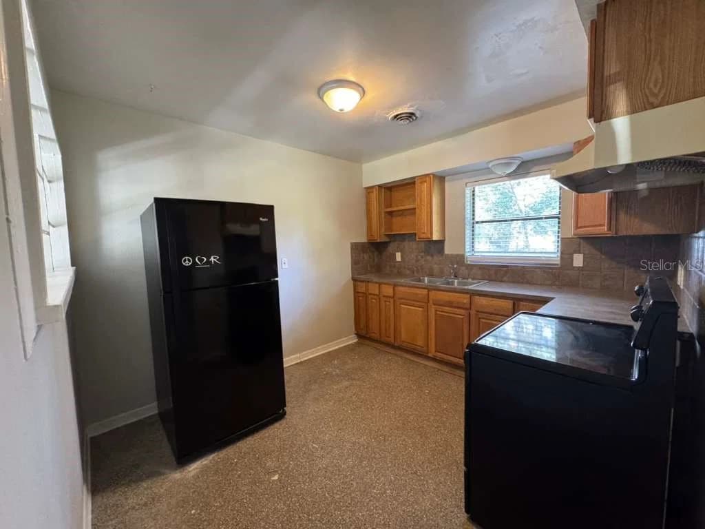 5717 FERNHILL, Orlando, FL 32808 2